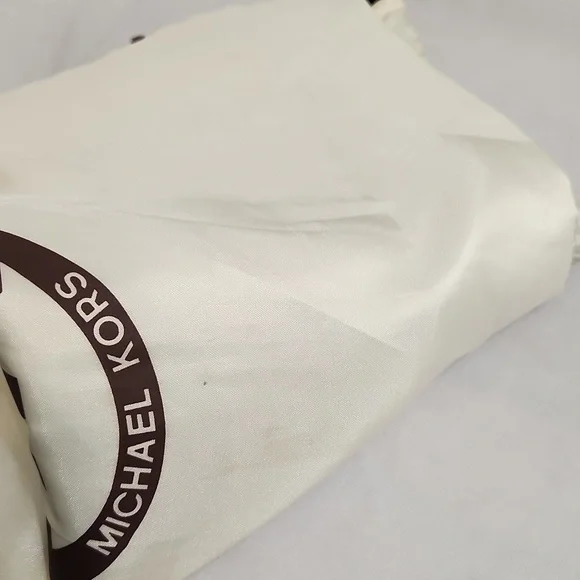 MICHAEL Michael Kors Orange Shoulder Bag with Chain Strap - Picture 16 of 16